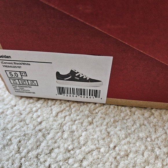 Vans Kids' Seldan Low Top Sneaker Big Kid in Black Size 5Y (NIB) - Picture 6 of 14